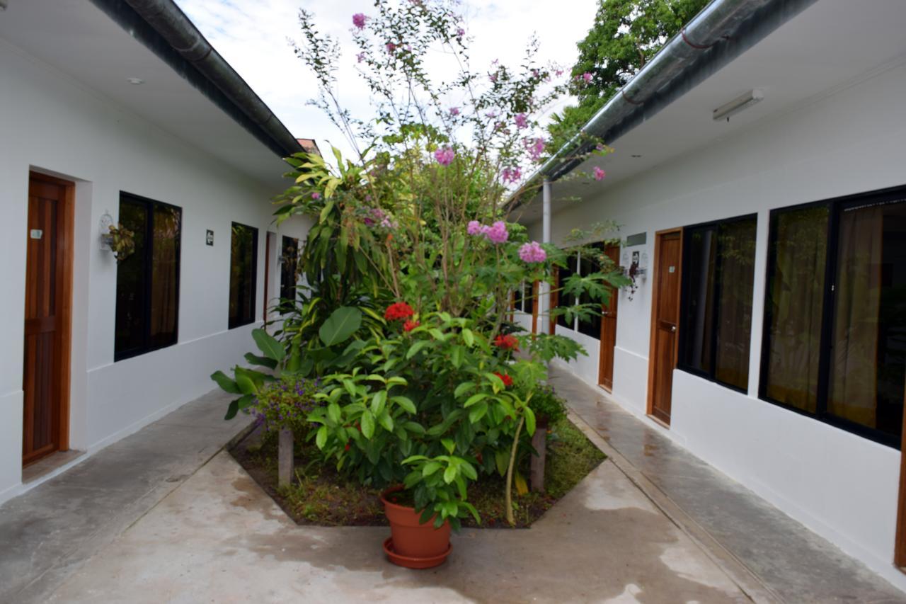 Hotel Jungle House Iquitos Exterior photo