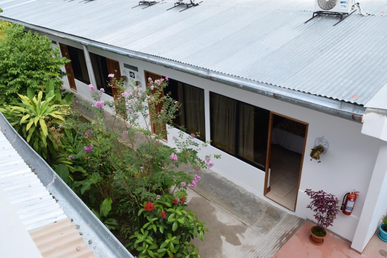 Hotel Jungle House Iquitos Exterior photo